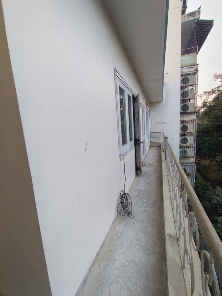 Balcony, kailash colony 3 Bedroom 2700 Sq.Ft. Builder Floor In Kailash Colony Delhi 9792762