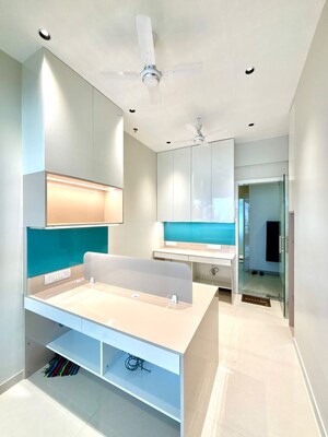  Office Space For Rent in Malad West