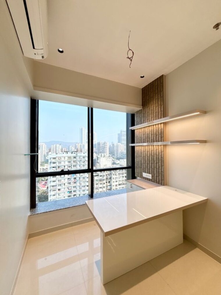 Team Area, malad west Commercial Office Space 250 Sq.Ft. In Malad West Mumbai 9792753