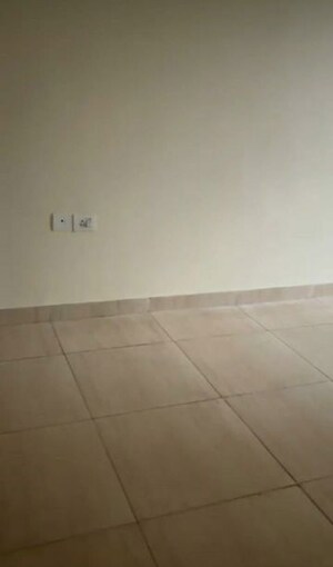Room in 3 BHK Apartment at Gaur Saundaryam, Tech Zone 4 Greater Noida – for Rent