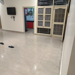 4 BHK + Servant Room Apartment For Rent in Goel Heights