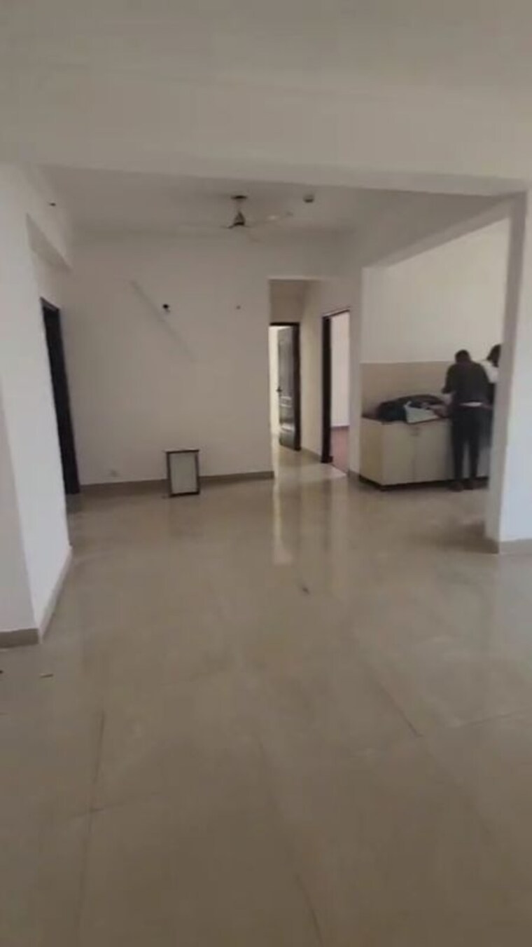 Room, saviour-greenisle 3.5 Bedroom 1800 Sq.Ft. Apartment In Sain Vihar Ghaziabad 9792886