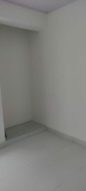 Room in 2 BHK Apartment at Supertech Ecovillage II, Sector 16b Greater Noida – for Rent