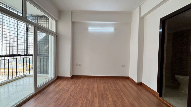 Room, amrapali-crystal-homes 4 Bedroom 2140 Sq.Ft. Apartment In Sector 76 Noida 9792937