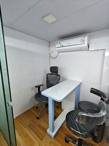  Office Space For Rent in Evershine Mall, Malad West