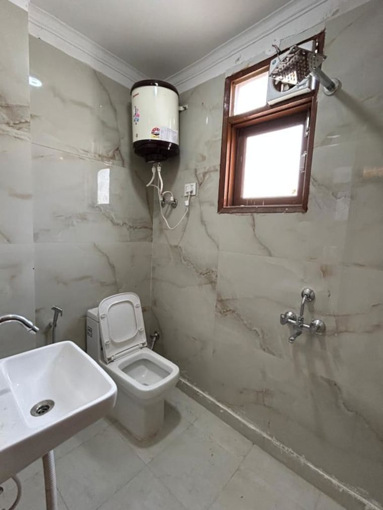 Bathroom, anupam garden 1 Bedroom 452 Sq.Ft. Apartment In Anupam Garden Delhi 9793020
