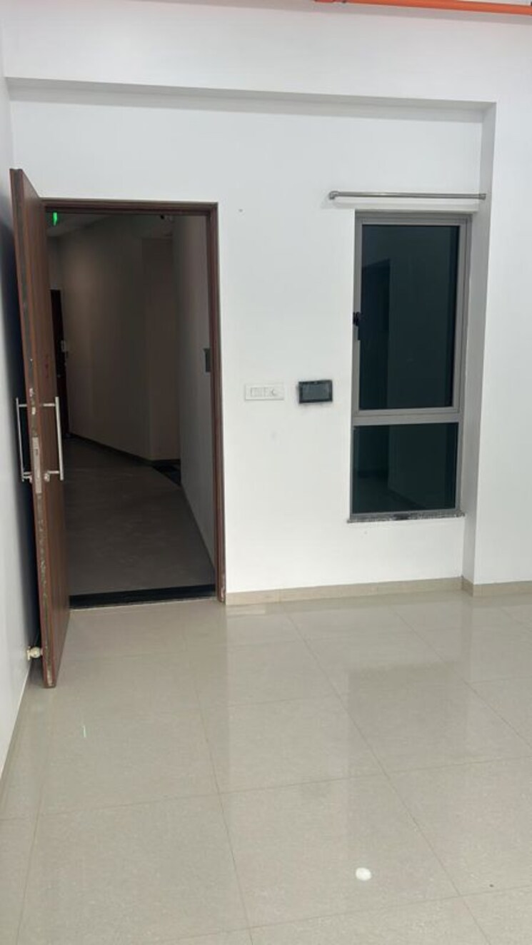 Room, oswal park 1 Bedroom 456 Sq.Ft. Apartment In Oswal Park Thane 9793015