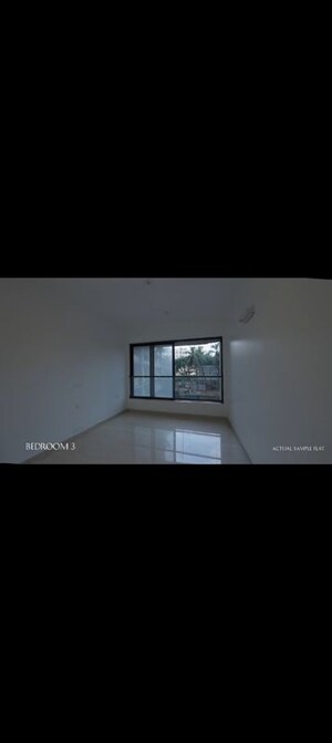 Room in 4 BHK Apartment at Kalpataru Magnus, Bandra East – for Sale