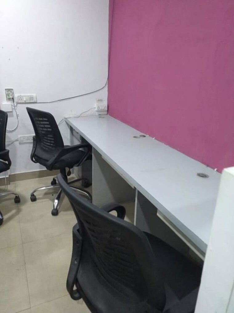 Team Area, levana-cyber-heights Commercial Office Space in IT/SEZ 1000 Sq.Ft. In Vibhuti Khand Lucknow 9793114