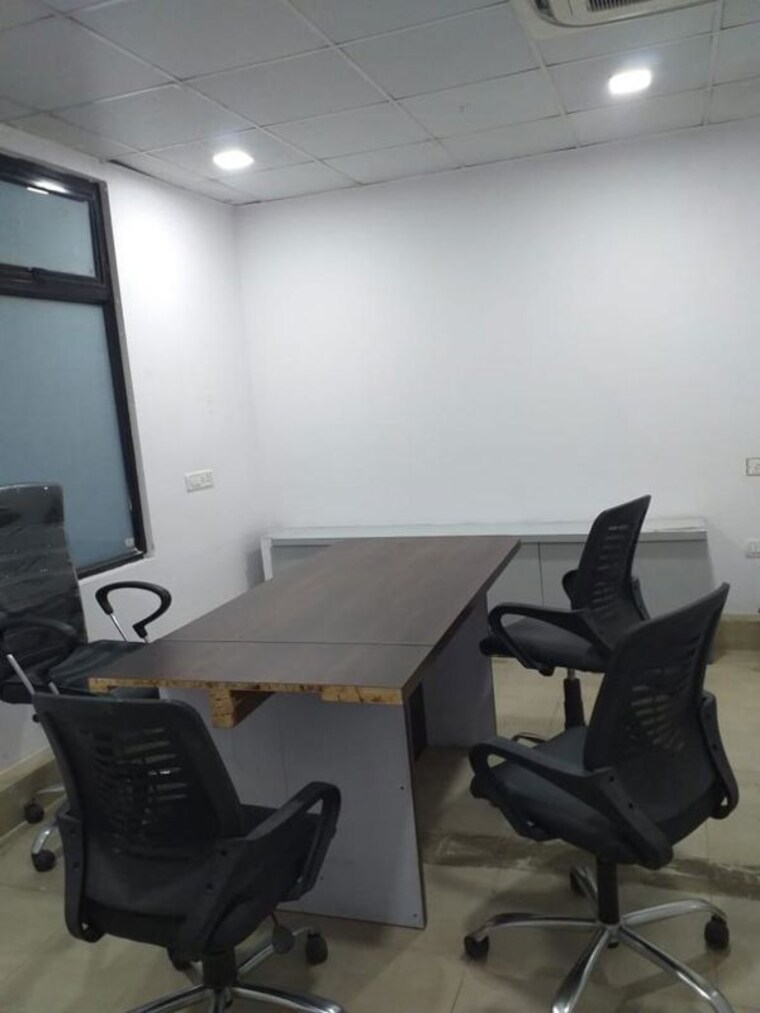 Team Area, levana-cyber-heights Commercial Office Space in IT/SEZ 1000 Sq.Ft. In Vibhuti Khand Lucknow 9793114