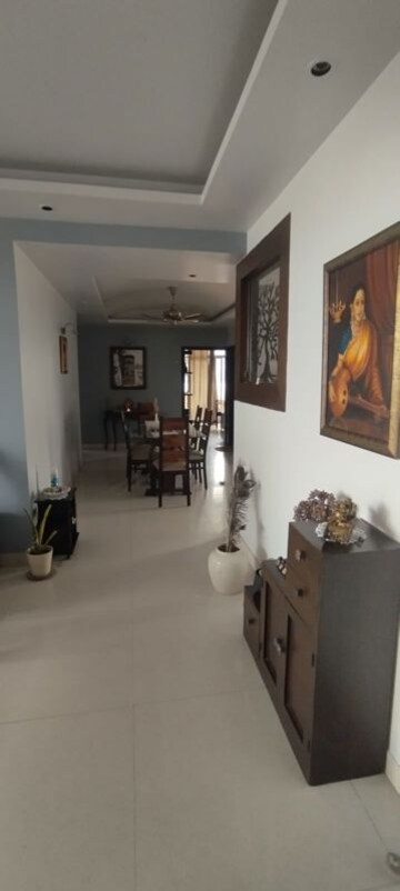 Parking in 3 BHK Apartment at Shiv Shankar Society, Sector 51 – for Sale