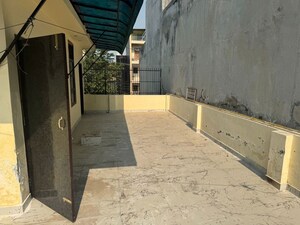 Balcony in 1 RK Independent House at RWA Apartments Sector 50, Sector 50 – for Rent