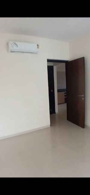 2 BHK Apartment For Sale in Poddar Shri Ganesh Apartment, Goregaon West
