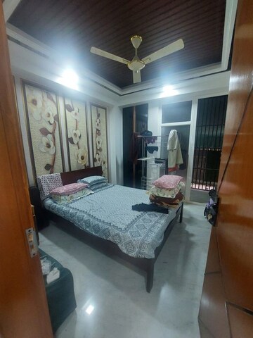 Bedroom in 2 BHK Builder Floor at Chattarpur – for Rent