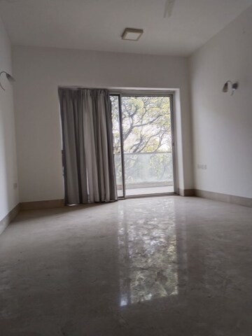 Room in 2 BHK Apartment at Aurora Tower, Camp – for Rent