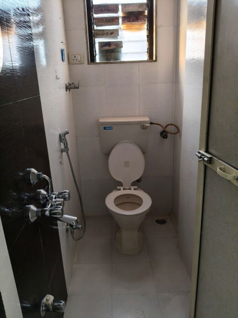 Bathroom, pacific-towers 1 Bedroom 640 Sq.Ft. Apartment In Nerul Sector 27 Navi Mumbai 9793169