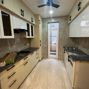 Kitchen in 2 BHK Builder Floor at Dlf Phase I – for Rent