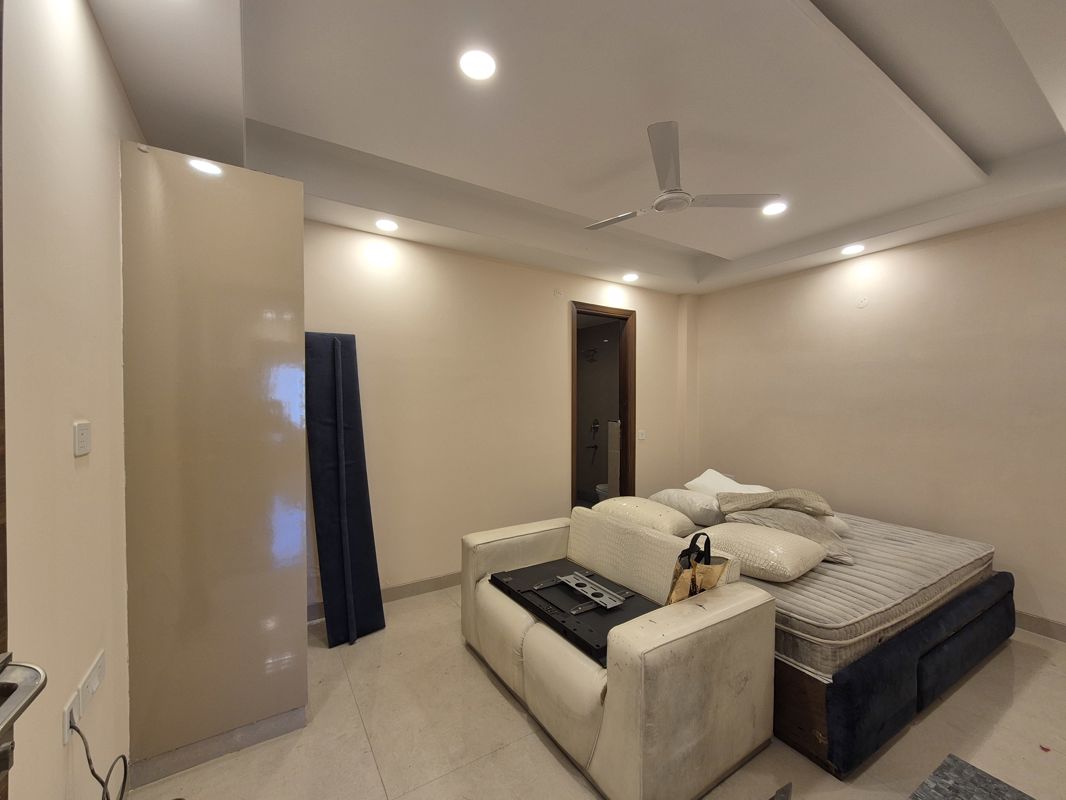 2 BHK Builder Floor For Rent in Chattarpur