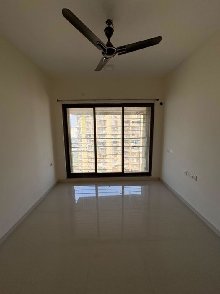 Room, acme-ozone 2 Bedroom 775 Sq.Ft. Apartment In Manpada Thane 9793228