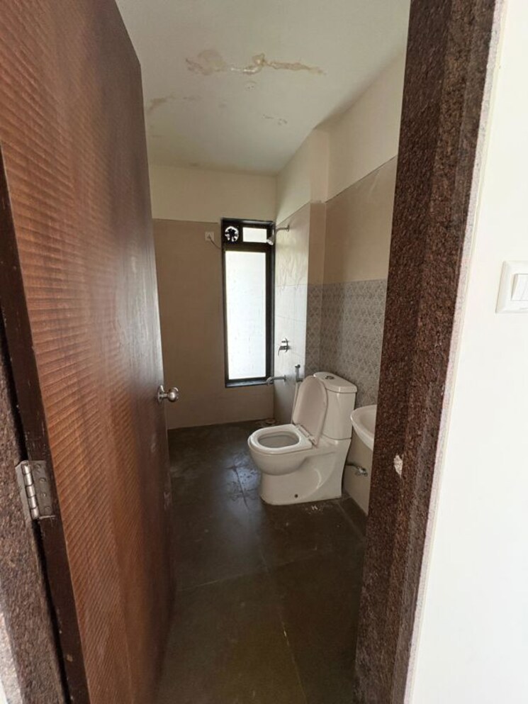 Attached Bathroom, acme-ozone 2 Bedroom 775 Sq.Ft. Apartment In Manpada Thane 9793228