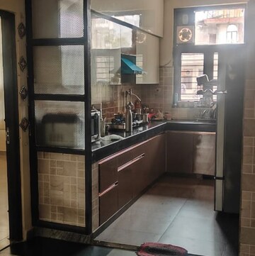 Kitchen in 3 BHK Builder Floor at Sector 31 – for Rent