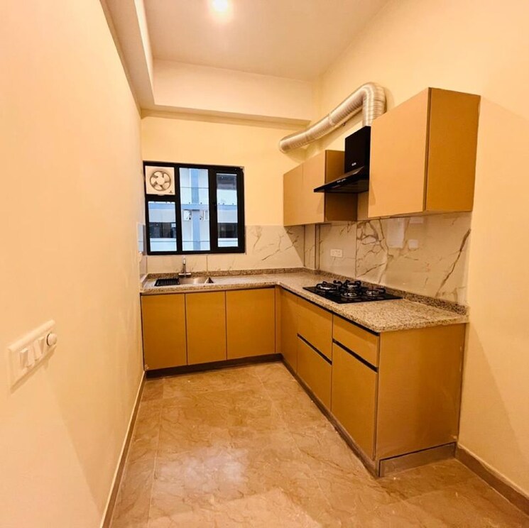 Kitchen, suncity-vatsal-valley 3 Bedroom 1430 Sq.Ft. Apartment In Gwal Pahari Gurgaon 9793354