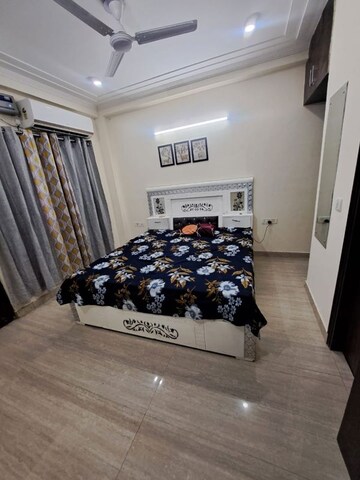 Parking in 1 BHK Builder Floor at Ansal Sushant Lok I, Sector 43 – for Rent