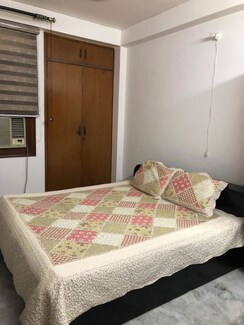 3 BHK + Pooja Room Builder Floor For Rent in Chittaranjan Park
