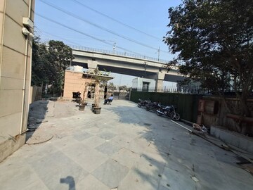 Parking in  Warehouse at Sector 63 – for Rent