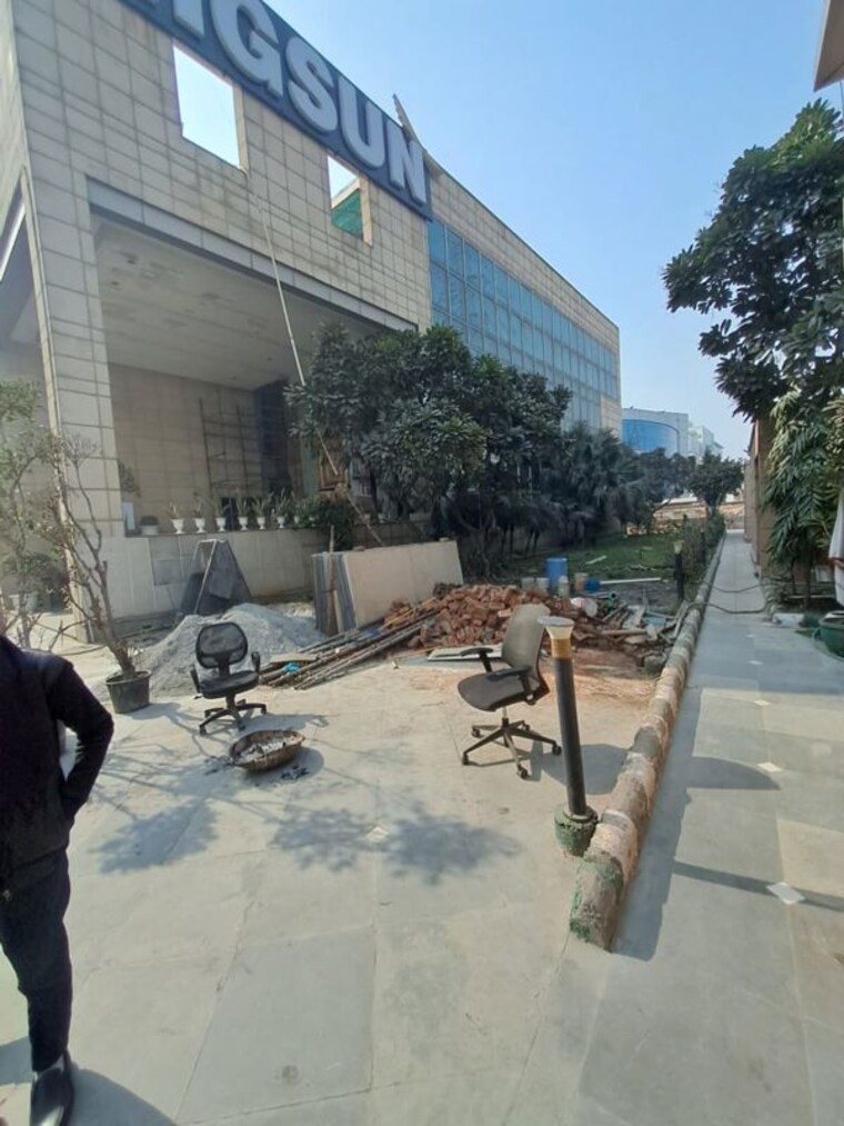 Exterior View, sector 63 Commercial Warehouse 25000 Sq.Ft. In Sector 63 Noida 9792658