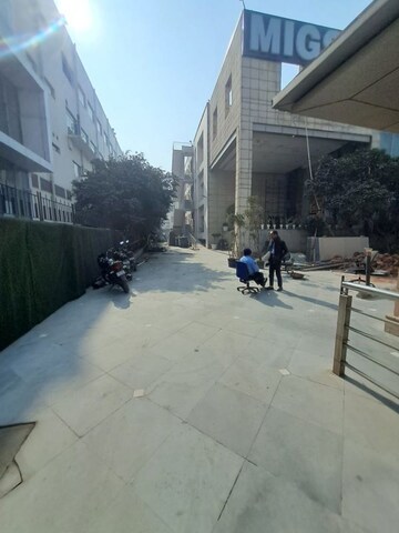 Parking in  Warehouse at Sector 63 – for Rent