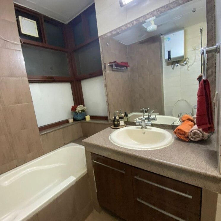 Kitchen, vipul-belmonte 3.5 Bedroom 2490 Sq.Ft. Apartment In Sector 53 Gurgaon 9793385