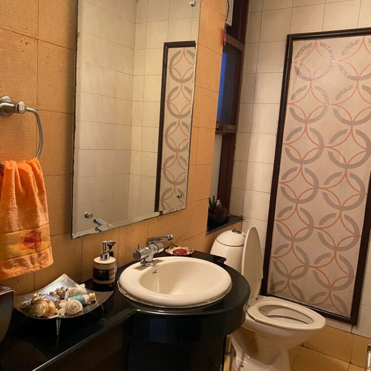 Bathroom, vipul-belmonte 3.5 Bedroom 2490 Sq.Ft. Apartment In Sector 53 Gurgaon 9793385