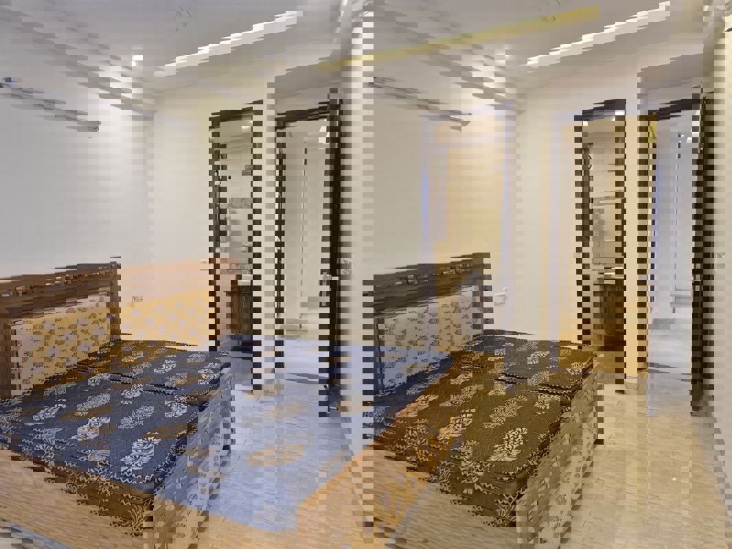 2 BHK Builder Floor For Rent in Chattarpur