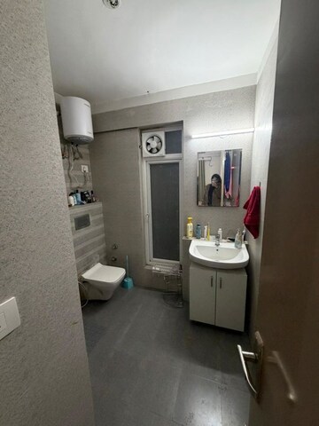 Bathroom in 2.5 BHK Apartment at Pareena Micasa, Sector 68 – for Rent