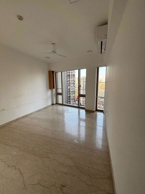 Room in 2 BHK Apartment at Lodha Kiara, Worli – for Rent