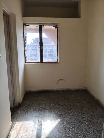 Room in 3.5 BHK Apartment at  Army Welfare CHS, Nerul – for Rent