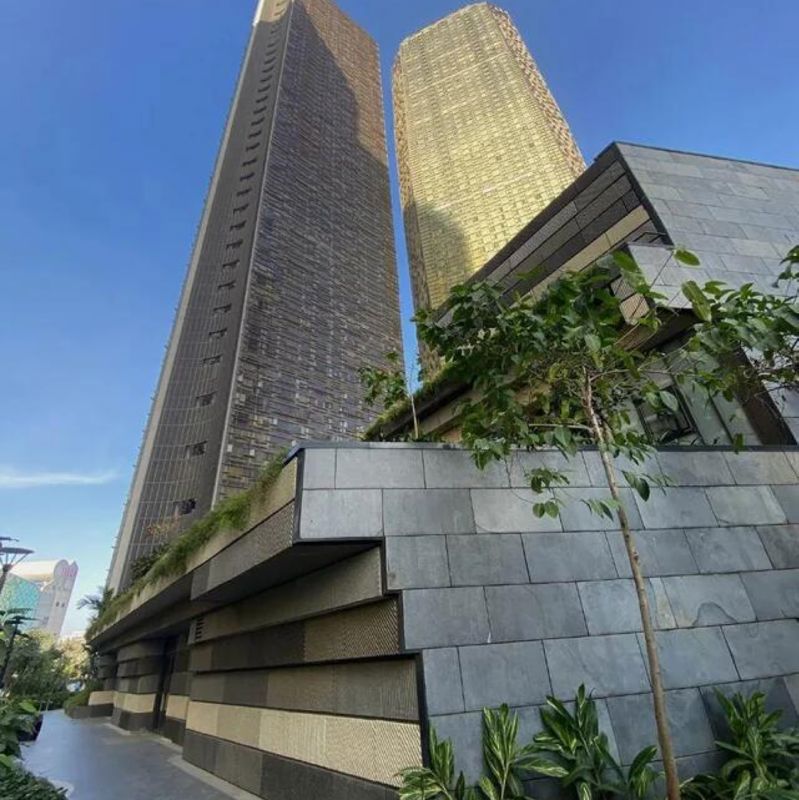 3 BHK + Servant Room Apartment For Rent in Lodha Trump Tower