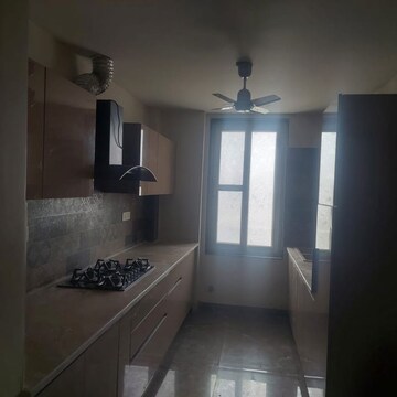 Building Lobby in 3 BHK Apartment at Sector 57 – for Rent