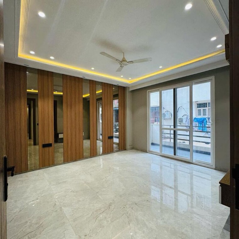 Room, ghasola 3.5 Bedroom 240 Sq.Yd. Builder Floor In Ghasola Gurgaon 9793457