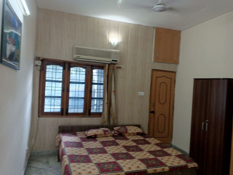 Bedroom, dalanwala 2 Bedroom 1600 Sq.Ft. Builder Floor In Dalanwala Dehradun 9793630