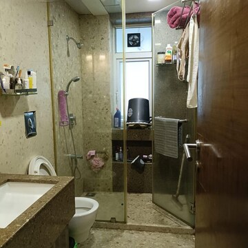 Bathroom in 4 BHK Apartment at Prabhadevi CHS, Century Bazar – for Rent