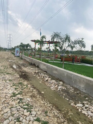  Plot For Sale in Kisan Path