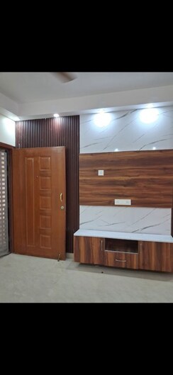 2 BHK + Pooja Room Apartment For Rent in UPAVP Ganga Yamuna And Hindon Enclave