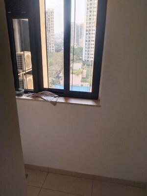 Room in 2 BHK Apartment at Godrej Urban Park, Chandivali – for Rent
