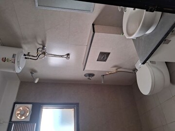 Bathroom in 3 BHK Builder Floor at Ashiana Silver Crest, Sector 48 – for Rent