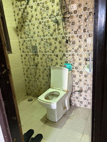 Bathroom in 2 BHK Builder Floor at Saket – for Rent