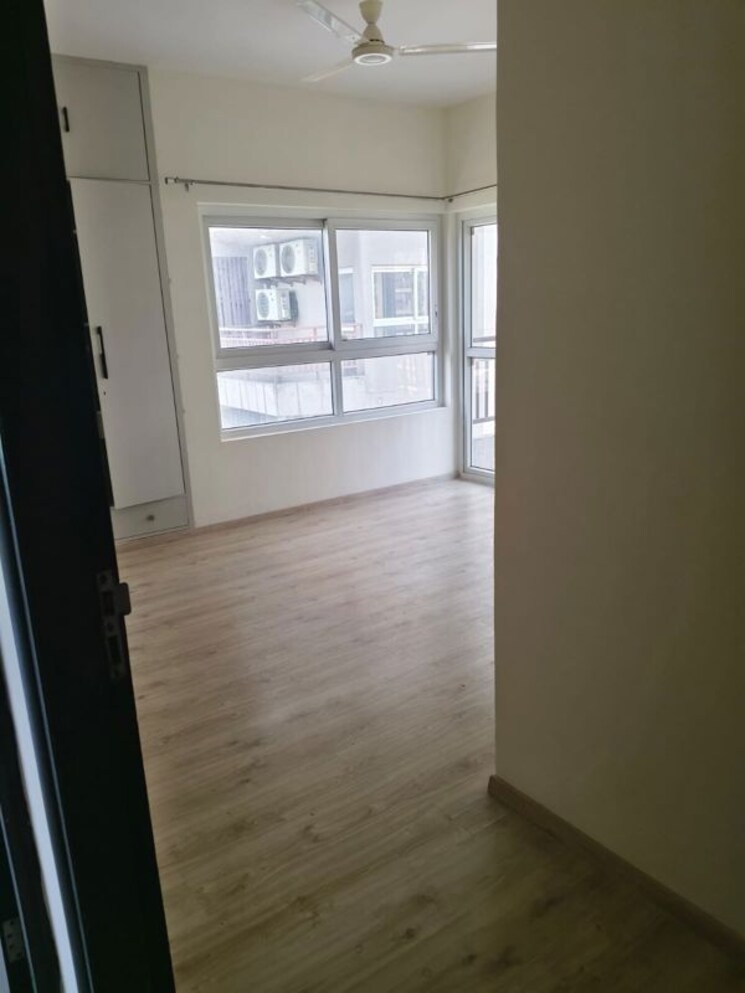 Room, adani-oyster-grande-phase-2 3 Bedroom 1750 Sq.Ft. Apartment In Sector 102 Gurgaon 9793717