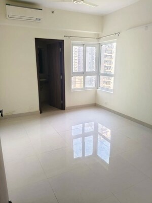 Room in 3 BHK Apartment at Adani Oyster Grande Phase 2, Sector 102 – for Rent