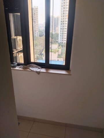 Room in 2 BHK Apartment at Godrej Urban Park, Chandivali – for Rent
